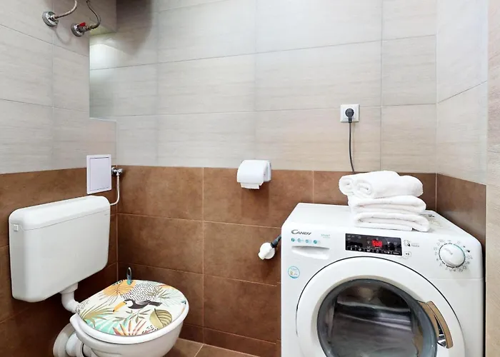 Airy And Modern Mon Cheri