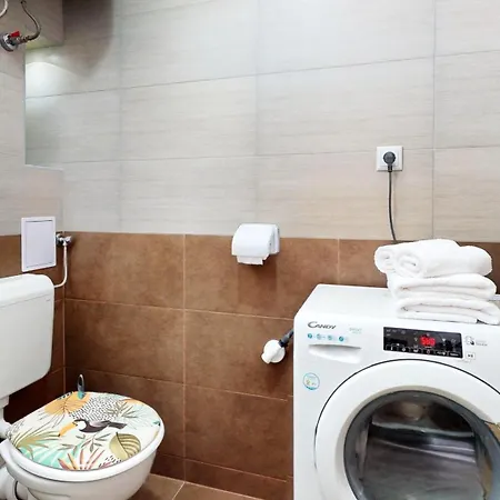 Airy And Modern Mon Cheri